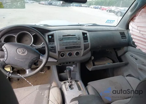 2010 Toyota Tacoma Base V6 z USA, uszkodzony, nr VIN 3TMMU4FN8AM020897